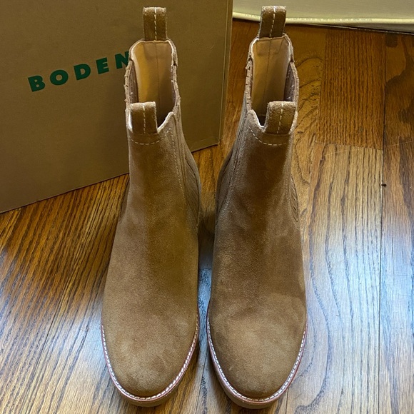 Boden Suede Wedge Ankle Boots in Tan - Picture 6 of 9